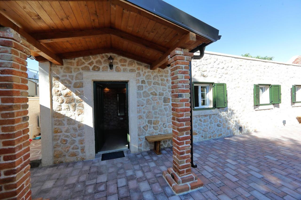 Stone Fantasy Ferienhaus *