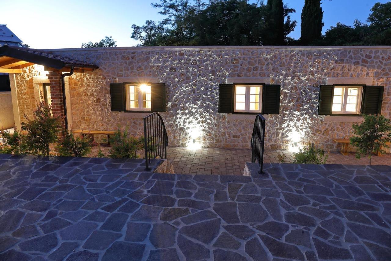 Stone Fantasy Ferienhaus Zadar